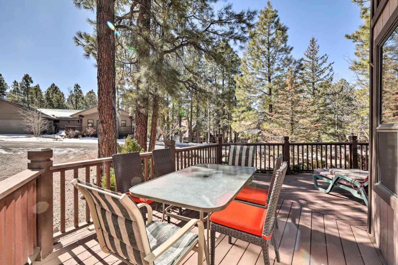 Munds Park Cabin With Fire Pit And Wraparound Porch! المظهر الخارجي الصورة